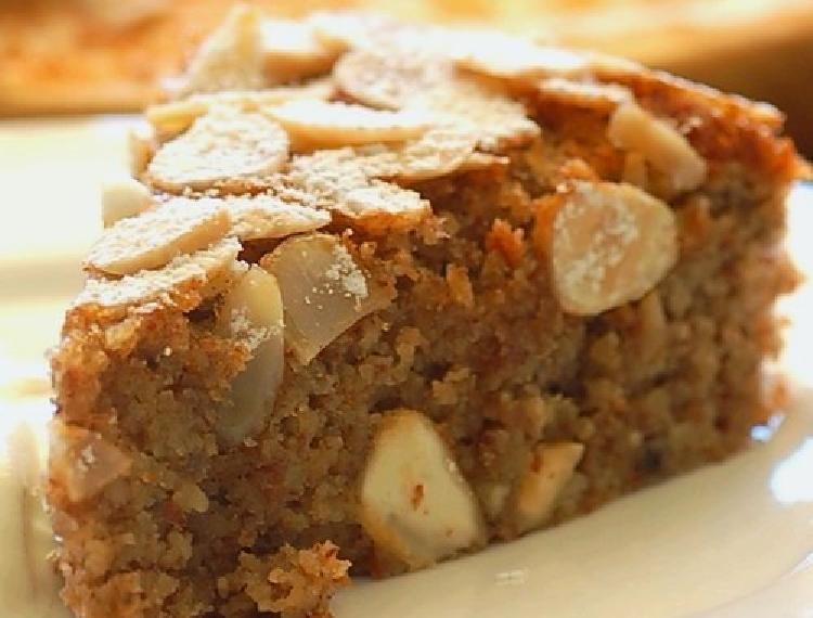 Torta muy delicada con almendras