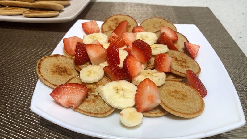 Mini hot cakes de avena y plátano