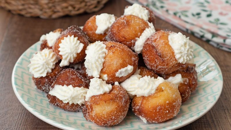 Buñuelos de viento rellenos de nata